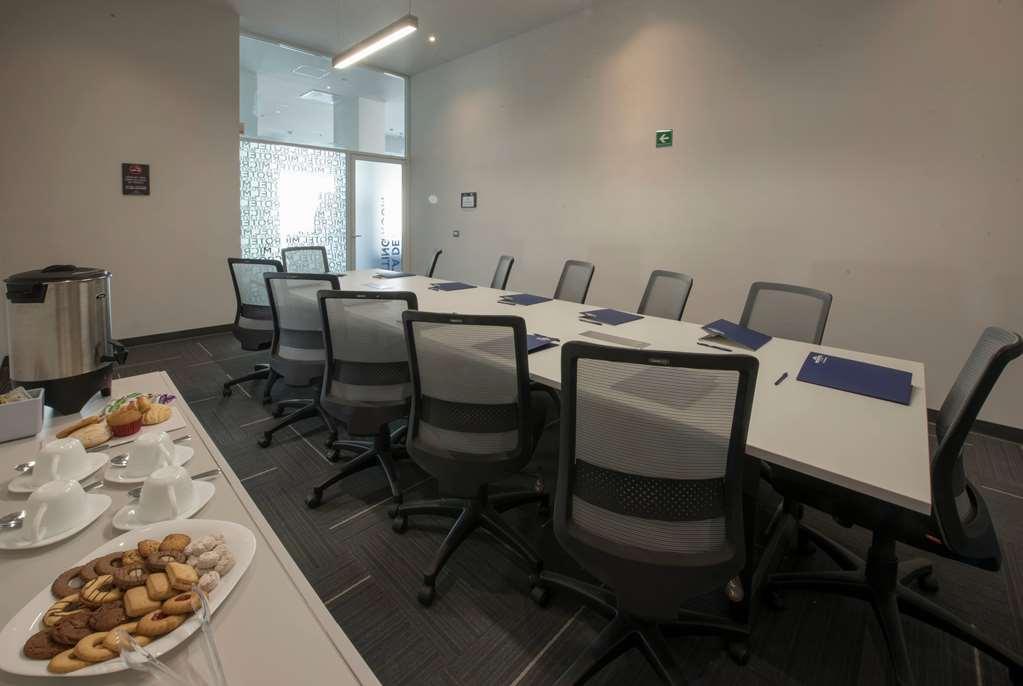 Microtel Inn & Suites By Wyndham Irapuato Facilidades foto